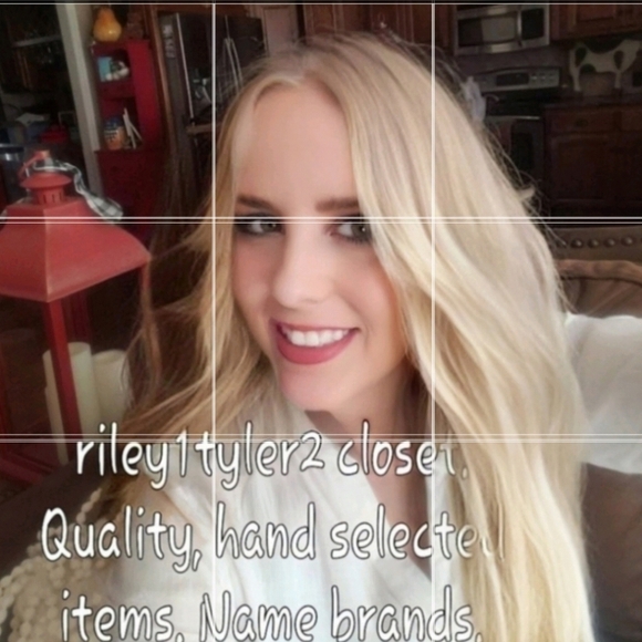 Vtg. Red Vest Chavarari Germany Bavarian quilted vest corduroy collar sz S - Picture 13 of 13